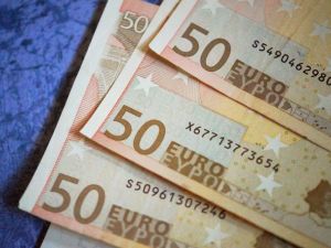 سعر صرف اليورو مقابل الليرة السورية