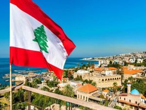 العلم اللبناني