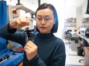 Prof. Nanshu Lu showcases revolutionary robot e-skin technology at University of Texas (University of Texas)