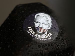 Assange