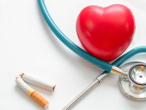 طبيب البوابة: ما علاقة التدخين بأمراض القلب والشرايين