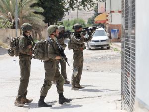جنود من قوات الاحتلال الاسرائيلي في الضفة الغربية 