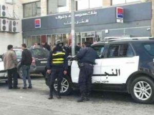 ألقت الأجهزة الأمنية القبض على اللص بعد ساعات فقط من ارتكابه الجريمة