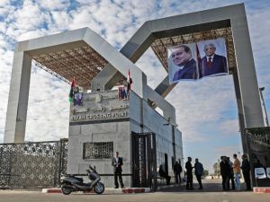  أعلن جيش الاحتلال، صباح اليوم الثلاثاء عن سيطرته الكاملة على معبر رفح جنوب قطاع غزة.