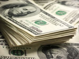 سعر الدولار مقابل الجنيه المصري بعد تثبيت الفائدة الأمريكية اليوم الجمعة 3 مايو