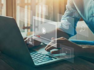 Shutterstock distance learning