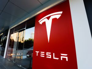 Elon Musk wants to hire laid off Tesla Supercharger team employees back now