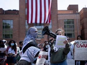 شهدت ما لا يقل عن 30 جامعة أمريكية احتجاجات مؤيدة للفلسطينيين