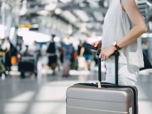 تفسير حلم السفر مع الميت للعزباء وللمتزوجة وللمطلقة بالتفصيل