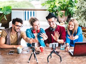 تطبيق التواصل الاجتماعي العالمي الجديد "Telefanz" ينافس تطبيق تيك توك ويسعى لجعل وسائل التواصل الاجتماعي مكانًا أفضل..