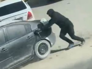 عملية سطو مسلح على فرع أحد البنوك في بلدة دار صلاح
