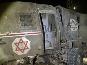 عبوتان ناسفتان انفجرتا بمركبة عسكرية من طراز النمر