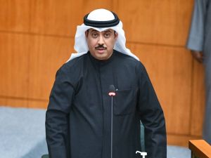  الوزير السابق مبارك العرو