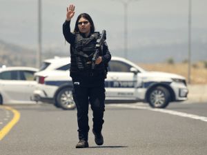 صفارات الإنذار دوت في أكثر من 25 مستوطنة بالجولان السوري المحتل، وسهل الحولة والجليل الأعلى