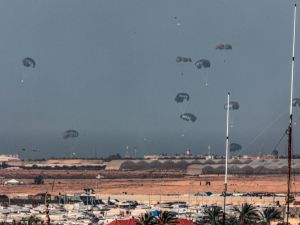 نحو 96% من سكان القطاع يعانون من الأوضاع المأساوية