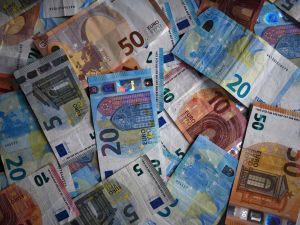 سعر اليورو مقابل الليرة السورية