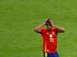 لامين يامال (Photo by Odd ANDERSEN / AFP)