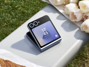 سامسونج تدعو عشّاقها حول العالم للانغماس في تجربة سمعية فريدة مع سماعات Galaxy Buds3 Pro المعززة بتقنيات الذكاء الاصطناعي