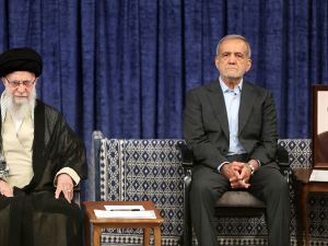 Khamenei and president elect Masoud Pezeshikan 