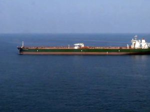 Iran seizes oil tanker