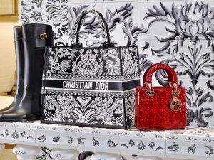  LVMH exposed selling $2,800 Dior bag that costs $57 to make