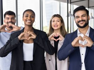 أبراج تتصف بطيبة القلب وتراعي مشاعر الآخرين