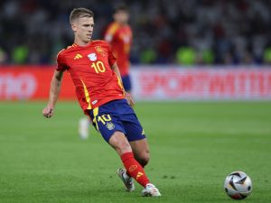 لايبزيغ يرفض التنازل وبرشلونة في موقف صعب