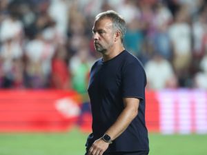 جيرارد مارتين يحقق حلمه مع برشلونة بفضل دعم فليك