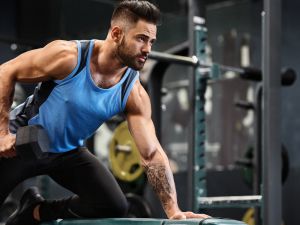 9 طرق طبيعية للحصول على انتصاب أقوى