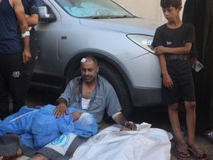 سقوط مئات الشهداء والجرحى، في المدرسة التي تؤوي عددا كبيرا من النازحين