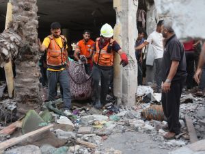 القصف المكثف على القطاع أدى إلى استشهاد 48 فلسطينيا في مختلف المناطق منذ فجر السبت