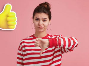 إيموجي الإبهام المرفوع  يزعج الجيل زد - Gen Z  