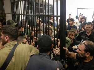 الأسرى تعرضوا للضرب والتنكيل خلال عمليات النقل