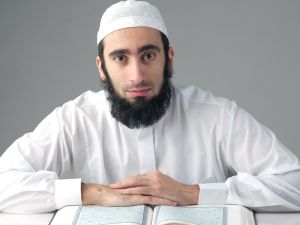 تفسير رؤية الشيخ في المنام لابن سيرين