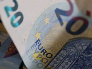 سعر اليورو مقابل الليرة السورية