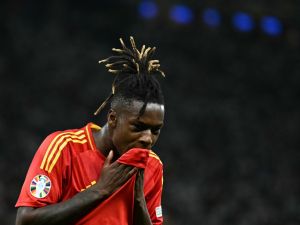 نيكو ويليامز يرد بطريقة طريفة على شائعة انتقاله إلى ريال مدريد