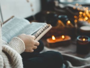 ما تفسير رؤية الكتاب المقدس في المنام؟
