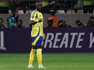 Nassr's Senegalese Forward #10 Sadio Mane gestures during the AFC Champions League Elite West Region football match between Iraq's Al-Shorta and Saudi Arabia's Al-Nassr at the Al-Madina Stadium in Baghdad's Sadr City on September 16, 2024. (Photo by AHMAD AL-RUBAYE / AFP)