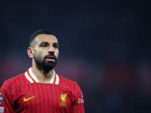 صلاح ينقذ ليفربول من الخسارة (Photo by Ronny Hartmann / AFP)