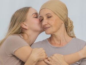 هل الحالة النفسية تسبب سرطان الثدي؟