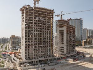 عزيزي للتطوير تُنجز 38% من مشروع "ريفييرا بيتش فرونت"