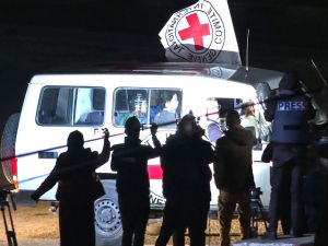 تتضمن الخطة الجديدة وقفا لإطلاق النار يمتد لمدة 28 يوما في قطاع غزة