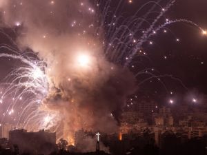 انفجارات عنيفة في الضاحية الجنوبية جراء الغارات الاسرائيلية
