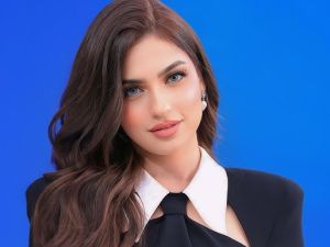 ياسمين عز