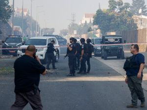 المتهمين جمعا معلومات مخابراتية وقدموا تلك المعلومات لمسؤولين إيرانيين 