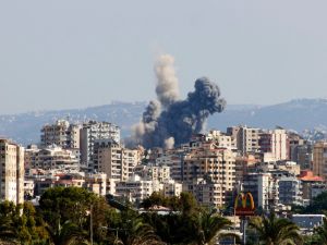 أوامر إخلاء اسرائيلية لأكثر من 100 قرية وحي حضري في جنوب لبنان