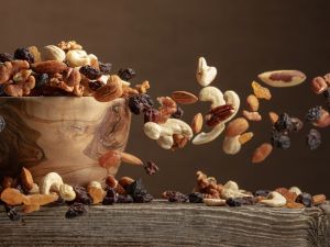 5 أطعمة تساعد على خفض مستويات حمض البوليك بشكل طبيعي