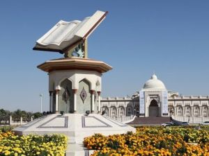 الشارقة للكتاب تعفي دور نشر من رسوم المشاركة في معرض الشارقة للكتاب