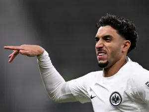 Frankfurt's Egyptian forward #07 Omar Marmoush celebrates scoring the 1-0 opening goal during the UEFA Europa League Group Matchday 4 football match between Eintracht Frankfurt and Slavia Prague in Frankfurt am Main, on November 7, 2024. (Photo by Kirill KUDRYAVTSEV / AFP)
