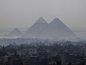  تكسير أحد أحجار هرم خوفو بمحافظة الجيزة
